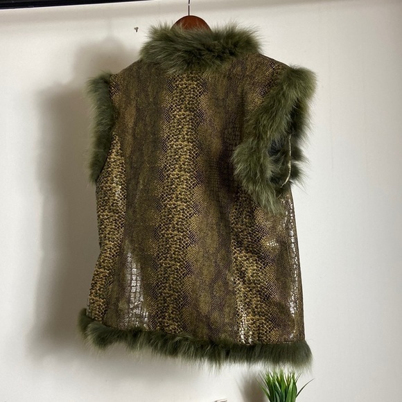 Host Pick 🎉Expopel  Fashion Inochi Fur Vest
💕 - Picture 8 of 12